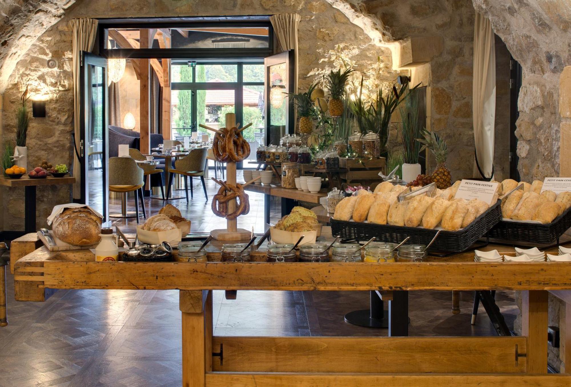 Domaine De La Klauss & Spa, Restaurant Gastronomique Le K Montenach Zewnętrze zdjęcie